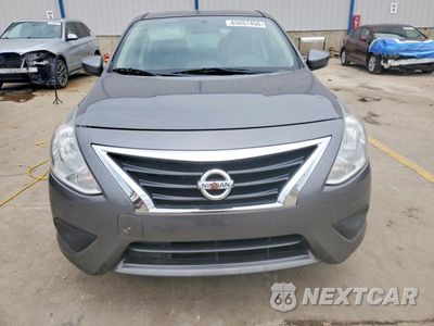 Piąte zdjęcie samochodu w środku: 2018 NISSAN VERSA S VIN:3N1CN7AP6JL839516 - miniatura
