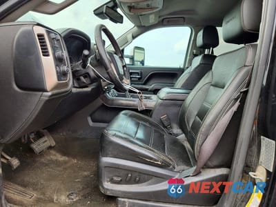 Zdjęcie 7 z 12 samochodu: 2016 GMC SIERRA K3500 DENALI VIN:1GT42YE81GF116453 - miniatura