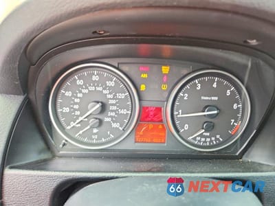 Zdjęcie 9 z 14 samochodu: 2013 BMW X1 SDRIVE28I VIN:WBAVM1C53DVW43813 - miniatura