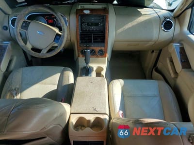 Zdjęcie 8 z 13 samochodu: 2006 FORD EXPLORER EDDIE BAUER VIN:1FMEU64E26ZA16221 - miniatura