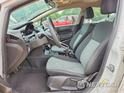 Zdjęcie 7 z 12 samochodu: 2018 FORD FIESTA S VIN:3FADP4AJ3JM119340 - miniatura