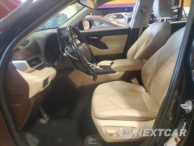 Zdjęcie 7 z 13 samochodu: 2021 TOYOTA HIGHLANDER XLE VIN:5TDGZRBH6MS546543 - miniatura