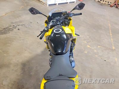 Zdjęcie 6 z 9 samochodu: 2024 SUZUKI GSX800 F VIN:JS1EM13B5R7104009 - miniatura