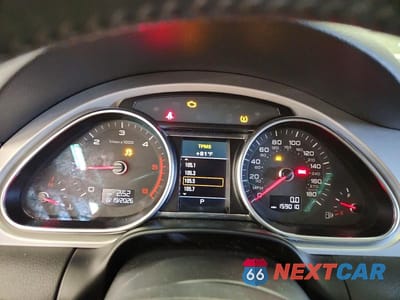 Zdjęcie 9 z 13 samochodu: 2013 AUDI Q7 PREMIUM PLUS VIN:WA1LMAFE7DD011127 - miniatura