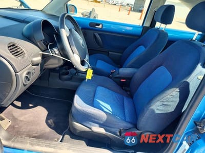 Zdjęcie 7 z 12 samochodu: 2004 VOLKSWAGEN NEW BEETLE SATELLITE BLUE GLS VIN:3VWGK31C94M422271 - miniatura