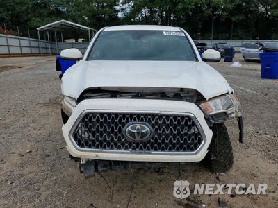 Piąte zdjęcie samochodu w środku: 2019 TOYOTA TACOMA TRD OFF-ROAD VIN:3TMCZ5ANXKM258374 - miniatura