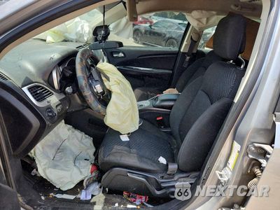 Zdjęcie 7 z 12 samochodu: 2019 DODGE JOURNEY SE VIN:3C4PDCBB8KT860298 - miniatura