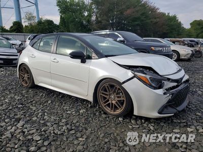 Czwarte zdjęcie samochodu z boku: 2024 TOYOTA COROLLA HATCHBACK NIGHTSHADE VIN:JTND4MBE2R3217627 - miniatura