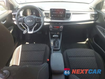 Zdjęcie 8 z 12 samochodu: 2022 KIA RIO S VIN:3KPA24AD5NE463032 - miniatura