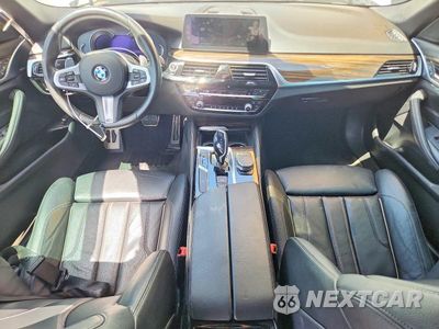 Zdjęcie 8 z 12 samochodu: 2018 BMW 540 I VIN:WBAJE5C54JWA94117 - miniatura