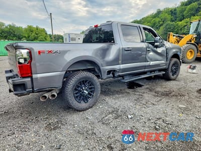Trzecie zdjęcie samochodu z tyłu: 2024 FORD F250 SUPER DUTY VIN:1FT8W2BT3REE68941 - miniatura