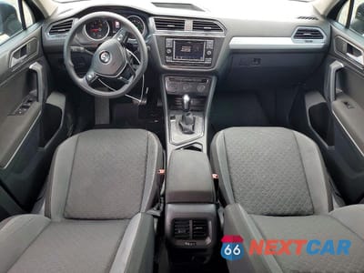 Zdjęcie 8 z 13 samochodu: 2019 VOLKSWAGEN TIGUAN S VIN:3VV1B7AX5KM126665 - miniatura