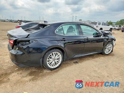 Trzecie zdjęcie samochodu z tyłu: 2019 TOYOTA CAMRY HYBRID XLE VIN:4T1B21HK5KU516148 - miniatura