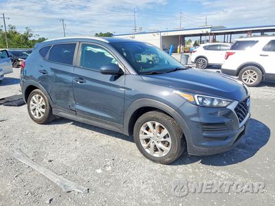 Czwarte zdjęcie samochodu z boku: 2019 HYUNDAI TUCSON VALUE VIN:KM8J3CA40KU074167 - miniatura
