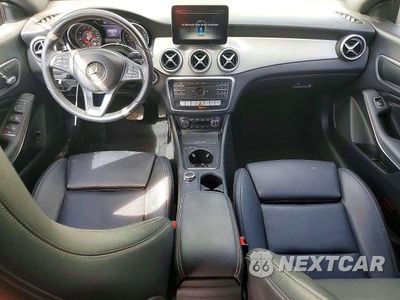 Zdjęcie 8 z 12 samochodu: 2017 MERCEDES-BENZ CLA 250 VIN:WDDSJ4EB8HN398490 - miniatura