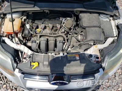 Zdjęcie 11 z 12 samochodu: 2014 FORD FOCUS TITANIUM VIN:1FADP3N27EL463404 - miniatura
