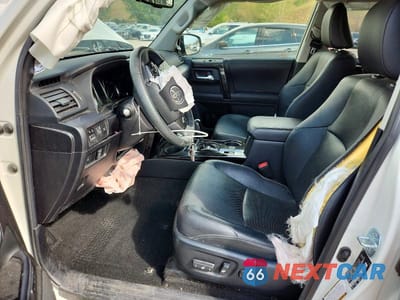 Zdjęcie 7 z 13 samochodu: 2020 TOYOTA 4RUNNER NIGHTSHADE EDITION VIN:JTEBU5JR8L5799388 - miniatura