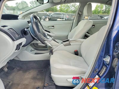Zdjęcie 7 z 12 samochodu: 2014 TOYOTA PRIUS TWO VIN:JTDKN3DU2E1827668 - miniatura