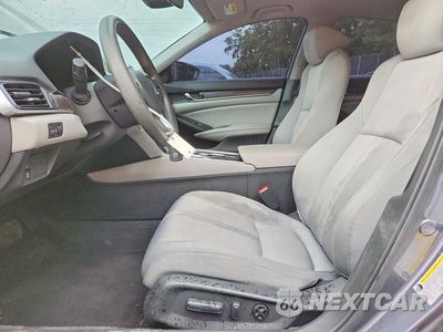 Zdjęcie 7 z 12 samochodu: 2020 HONDA ACCORD EX VIN:1HGCV1F48LA041796 - miniatura