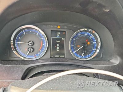 Zdjęcie 9 z 13 samochodu: 2018 TOYOTA COROLLA SE VIN:5YFBURHE8JP800604 - miniatura