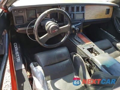Zdjęcie 8 z 13 samochodu: 1988 CHEVROLET CORVETTE VIN:1G1YY3188J5118330 - miniatura