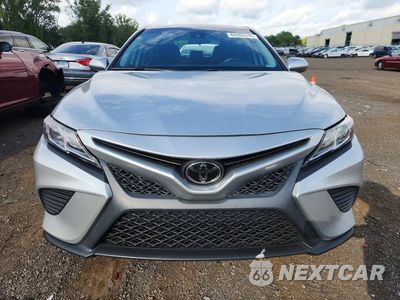 Piąte zdjęcie samochodu w środku: 2020 TOYOTA CAMRY SE VIN:4T1G11AK7LU910822 - miniatura