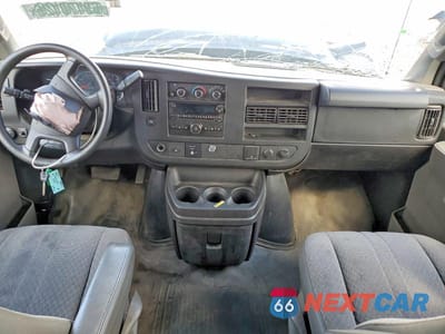 Zdjęcie 8 z 13 samochodu: 2017 CHEVROLET EXPRESS G3500 VIN:1GCZGHFG6H1130070 - miniatura