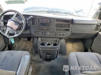 Zdjęcie 8 z 13 samochodu: 2017 CHEVROLET EXPRESS G3500 VIN:1GCZGHFG6H1130070 - miniatura