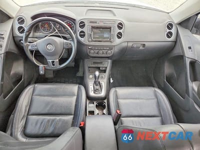 Zdjęcie 8 z 13 samochodu: 2017 VOLKSWAGEN TIGUAN SPORT VIN:WVGUV7AX0HK022552 - miniatura