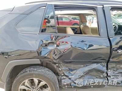 Zdjęcie 10 z 12 samochodu: 2023 TOYOTA RAV4 LIMITED VIN:4T3D6RFV6PU111309 - miniatura