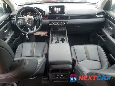 Zdjęcie 8 z 13 samochodu: 2025 HONDA PILOT TOURING VIN:5FNYG1H78SB120347 - miniatura