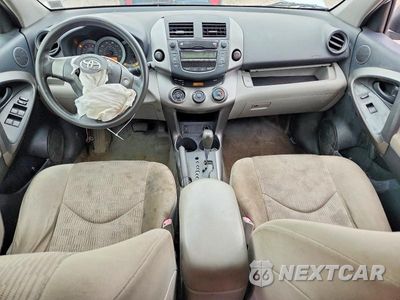 Zdjęcie 8 z 14 samochodu: 2009 TOYOTA RAV4 BASE VIN:JTMBF35V195005561 - miniatura
