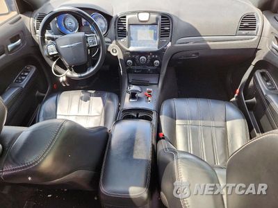 Zdjęcie 8 z 12 samochodu: 2014 CHRYSLER 300 S VIN:2C3CCAGG3EH378155 - miniatura