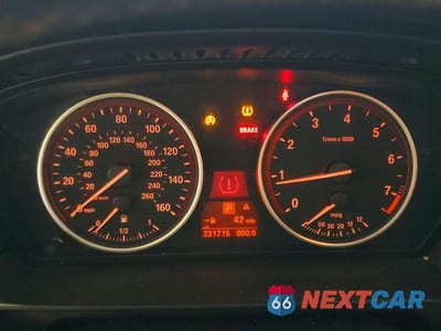 Zdjęcie 9 z 12 samochodu: 2010 BMW 535 XI VIN:WBAPT7C58AC237970 - miniatura