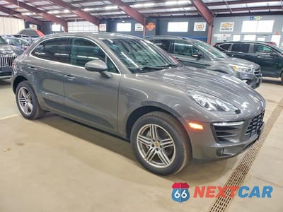 Czwarte zdjęcie samochodu z boku: 2016 PORSCHE MACAN S VIN:WP1AB2A58GLB47520 - miniatura