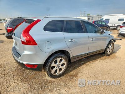 Trzecie zdjęcie samochodu z tyłu: 2013 VOLVO XC60 3.2 VIN:YV4952DL4D2412387 - miniatura