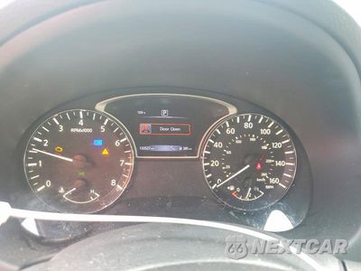 Zdjęcie 9 z 12 samochodu: 2016 NISSAN ALTIMA VIN:1N4AL3AP9GC111475 - miniatura