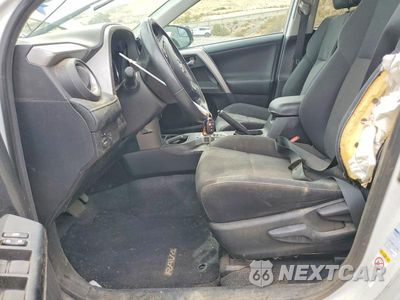 Zdjęcie 7 z 14 samochodu: 2016 TOYOTA RAV4 XLE VIN:2T3RFREV2GW438779 - miniatura