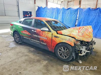Czwarte zdjęcie samochodu z boku: 2020 KIA OPTIMA LX VIN:5XXGT4L35LG439801 - miniatura