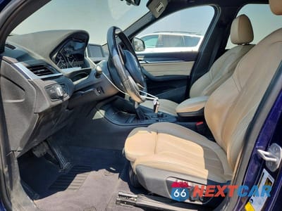 Zdjęcie 7 z 13 samochodu: 2017 BMW X1 XDRIVE28I VIN:WBXHT3C35H5F82411 - miniatura