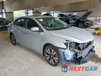 Czwarte zdjęcie samochodu z boku: 2019 NISSAN SENTRA SV VIN:3N1AB7AP6KY431893 - miniatura