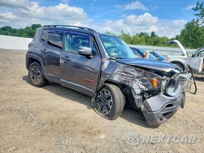Czwarte zdjęcie samochodu z boku: 2016 JEEP RENEGADE TRAILHAWK VIN:ZACCJBCT3GPE09562 - miniatura