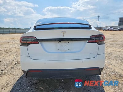 Zdjęcie 6 z 13 samochodu: 2022 TESLA MODEL X VIN:7SAXCBE67NF332236 - miniatura