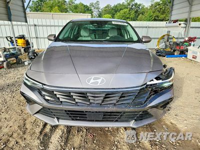 Piąte zdjęcie samochodu w środku: 2025 HYUNDAI ELANTRA LIMITED VIN:KMHLP4DG7SU864123 - miniatura