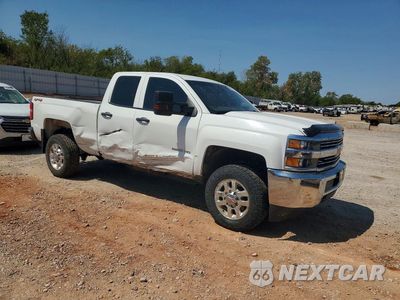 Czwarte zdjęcie samochodu z boku: 2018 CHEVROLET SILVERADO K2500 HEAVY DUTY VIN:1GC2KUEG6JZ321568 - miniatura