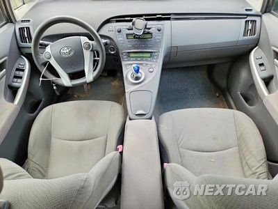 Zdjęcie 8 z 13 samochodu: 2011 TOYOTA PRIUS TWO VIN:JTDKN3DU9B1384303 - miniatura