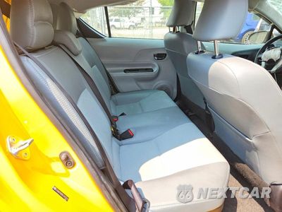 Zdjęcie 10 z 12 samochodu: 2014 TOYOTA PRIUS C FOUR VIN:JTDKDTB35E1073291 - miniatura