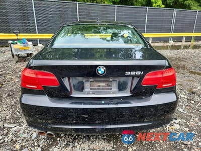 Zdjęcie 6 z 12 samochodu: 2013 BMW 328 I VIN:WBAKE3C56DE772141 - miniatura