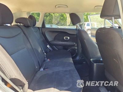 Zdjęcie 10 z 12 samochodu: 2018 KIA SOUL BASE VIN:KNDJN2A22J7580183 - miniatura