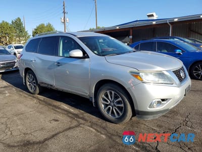 Czwarte zdjęcie samochodu z boku: 2015 NISSAN PATHFINDER SL VIN:5N1AR2MM8FC686407 - miniatura